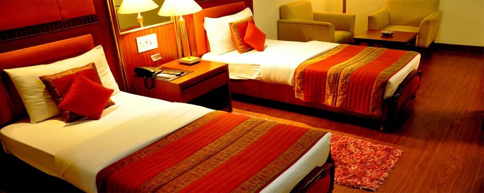 Hotel Jewel Palace New Delhi Exterior photo