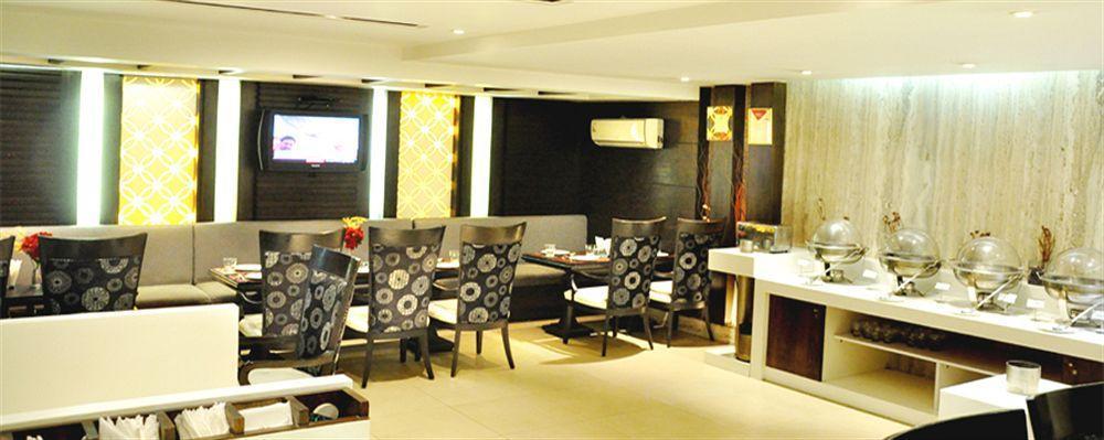 Hotel Jewel Palace New Delhi Exterior photo
